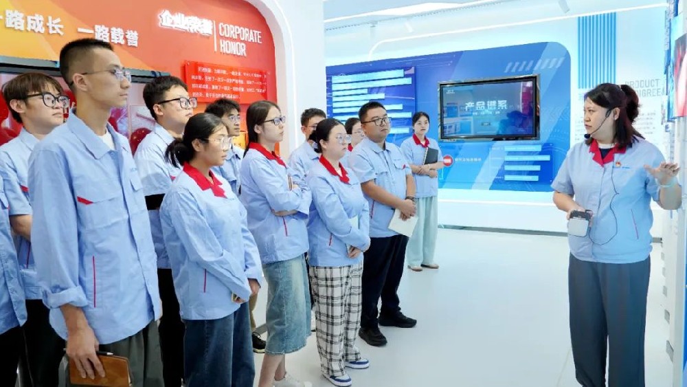 “新”光熠熠，敢超起航 -- 天光半導(dǎo)體公司開(kāi)展2024年新入職員工培訓(xùn)